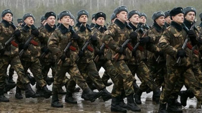 Лукашенко підписав указ про призов строковиків на кінець зими