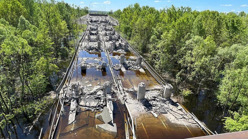 Окупанти наступають на Лисичанськ і Сєверодонецьк, українці відбивають атаки, – Генштаб ЗСУ