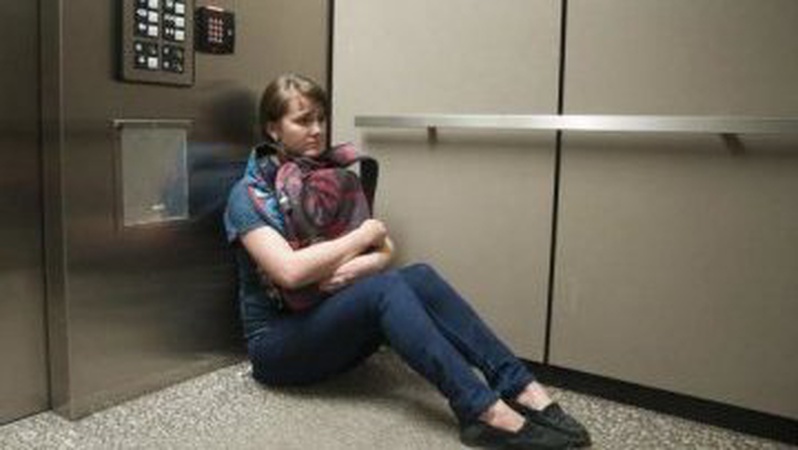 У Луцьку зі знеструмлених ліфтів за день визволили понад пів сотні людей