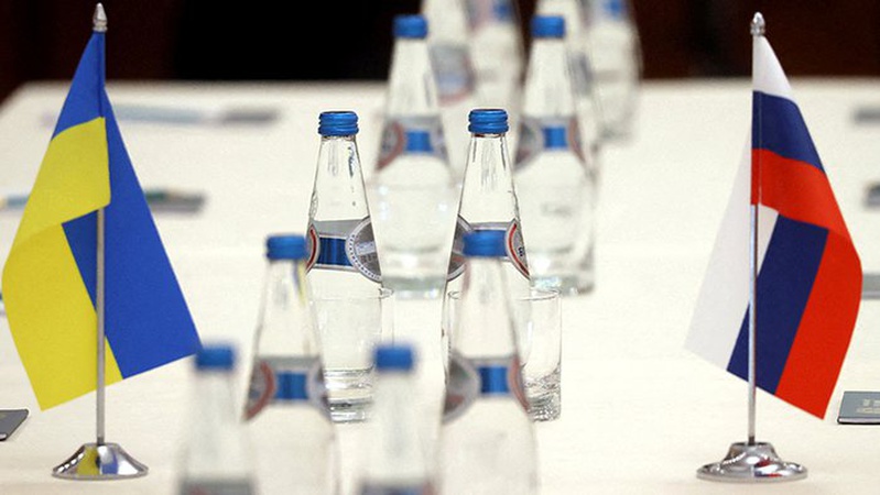 Кулеба прокоментував готовність росії до переговорів