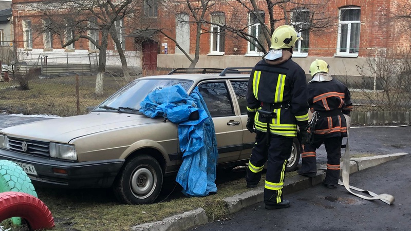 У Володимирі горів автомобіль. ФОТО. ВІДЕО