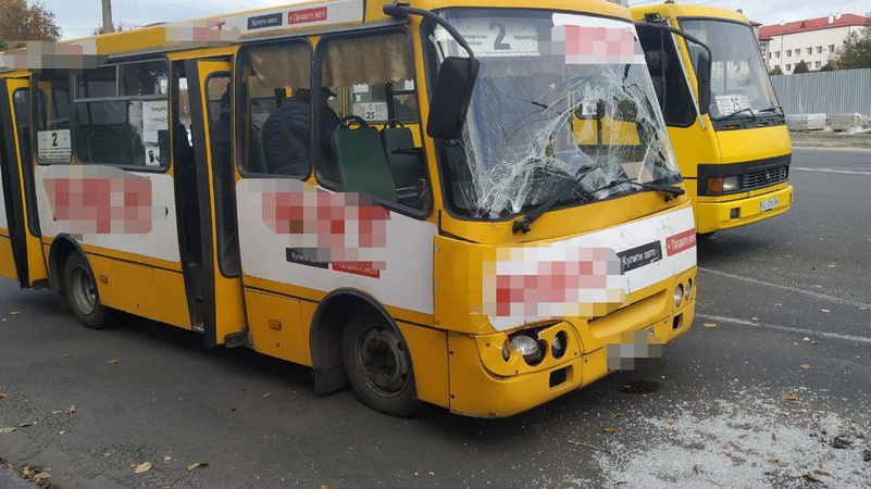 Пасажири маршруток, що потрапили в ДТП у Луцьку, розповіли про пережите
