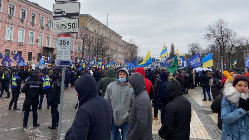 Партійці «ЄС» викрили на акції в Києві провокатора-СБУшника з Волині. ФОТО