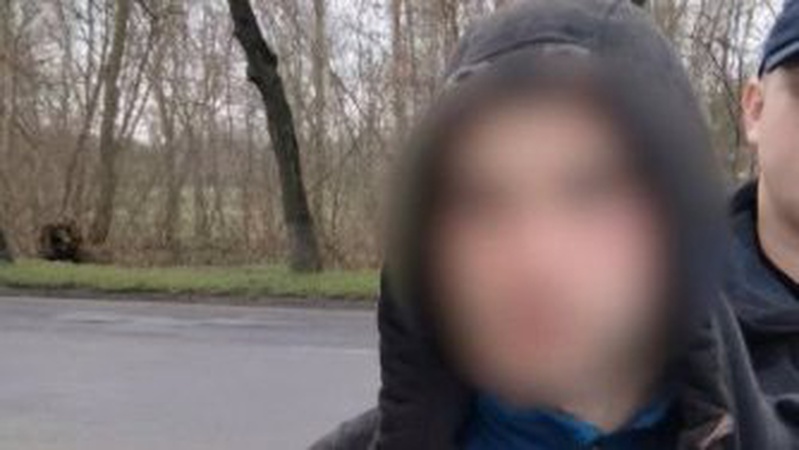 Вирвав з рук сумку: у Луцьку патрульні затримали злодія