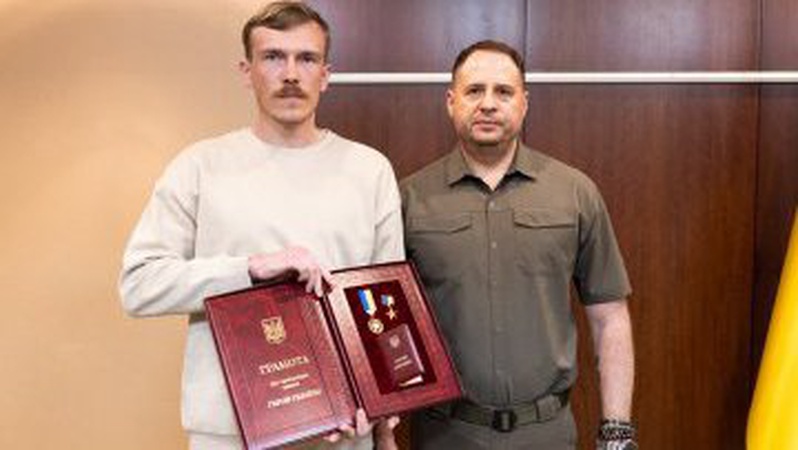 Зеленський присвоїв звання Герой України захисникам «Азовсталі». ФОТО