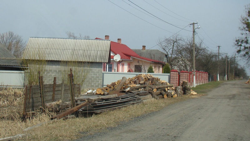 Волинянам погрожують штрафами за безлад біля дворів