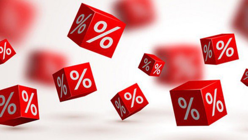 Більшість банків скасовують кредитні канікули і повертають старі відсотки по кредитках