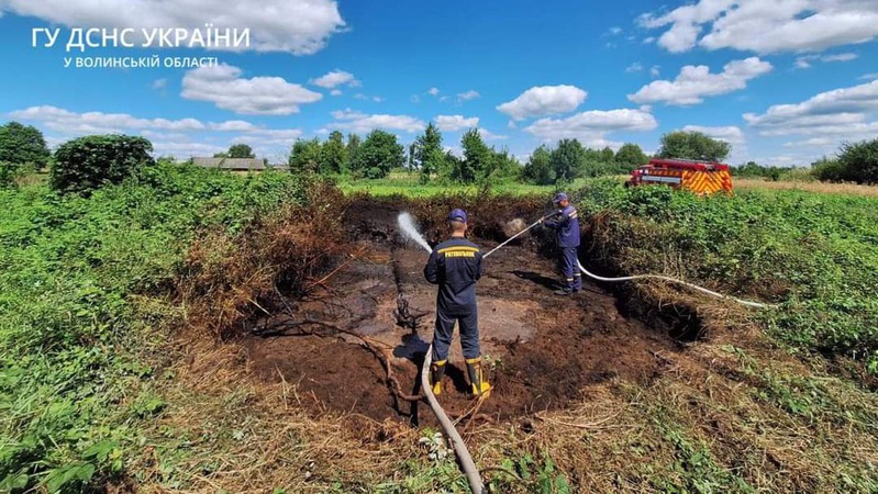 Сьогодні волинські рятувальники профілактичного рейду ліквідували пожежу торфу