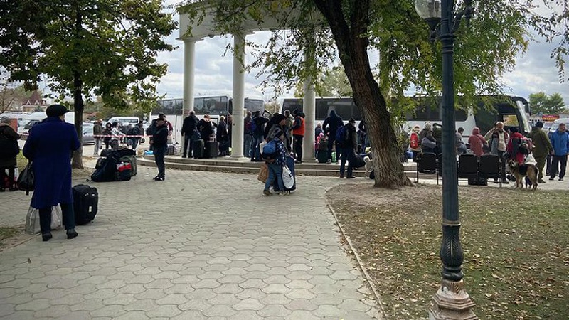 Окупанти оголосили в Херсоні цілодобову комендантську годину