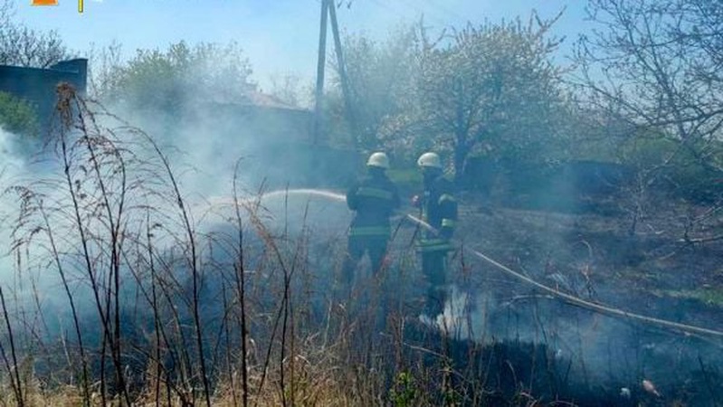 За минулу добу рятувальники загасили дві пожежі