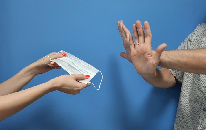 Поліція вистежила і оштрафувала волинянина, який не вдягнув маску в магазині