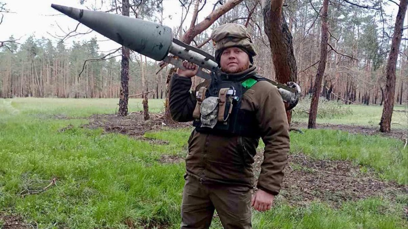 Лісівник-кулеметник з Волині отримав «Золотий хрест» від Залужного