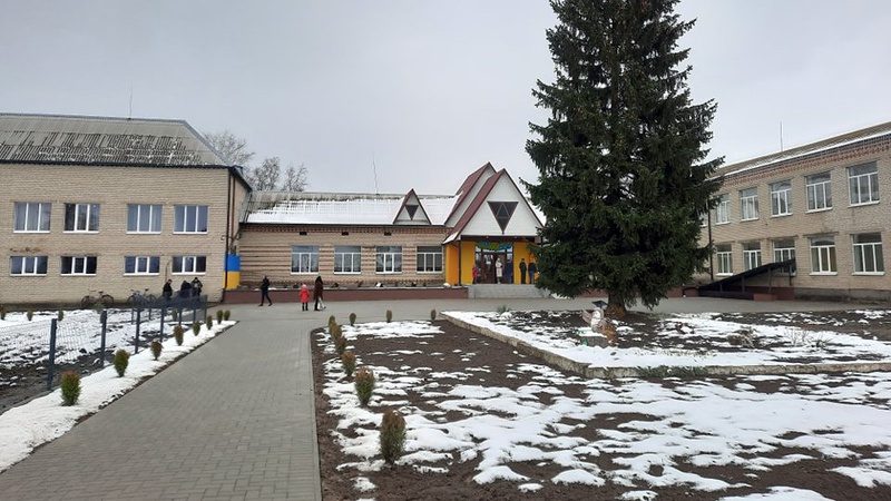 У Сенкевичівському ліцеї після обладнання укриття розпочали очне навчання