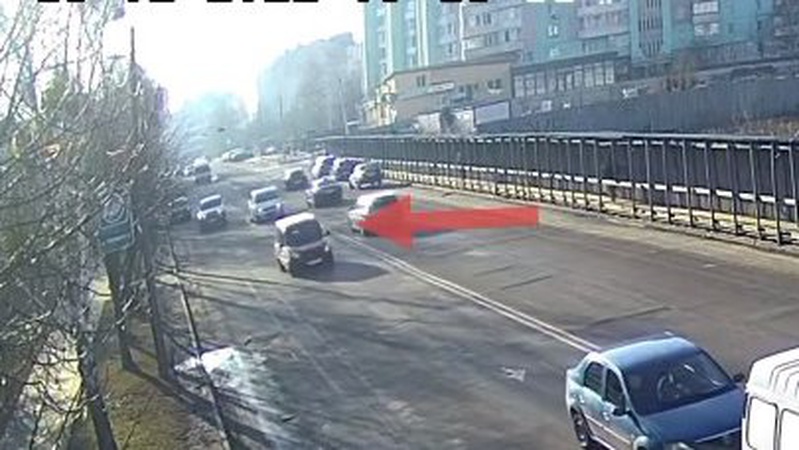 У Луцьку водії масово порушують ПДР. ВІДЕО