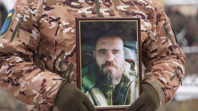 На Волині попрощалися із загиблим на війні захисником. ФОТО