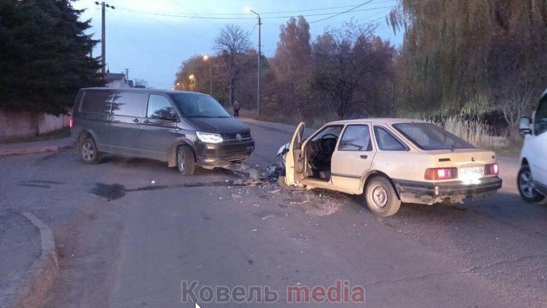 ДТП у Ковелі: п’яний керманич легковика протаранив бус