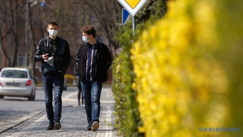 Одна з областей України повернулася до показників «жовтої» зони