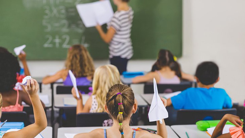 Майже 60% мешканців міст України проти очного навчання у школі, – опитування