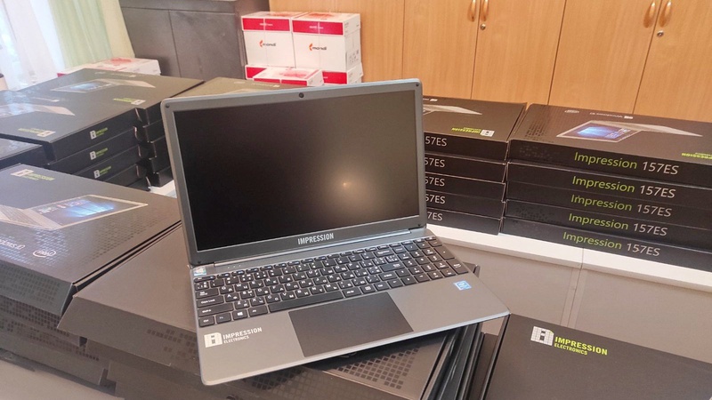 Волинь отримала першу партію ноутбуків для вчителів