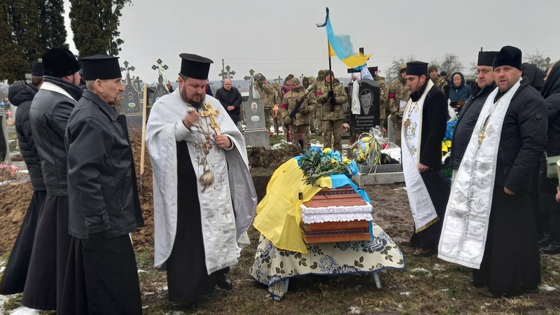 Юрію Лихачу назавжди 38: Волинь попрощалася із загиблим Героєм