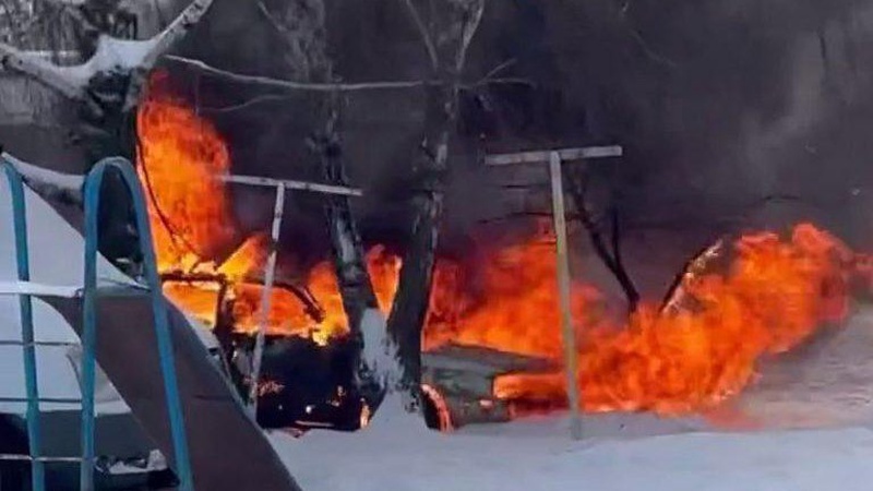 У Ковелі вщент згорів легковий автомобіль.ФОТО.ВІДЕО