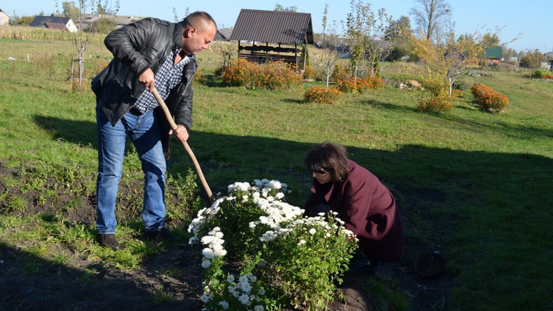 Волинянин, ветеран двох воєн, взявся за благоустрій рідної громади