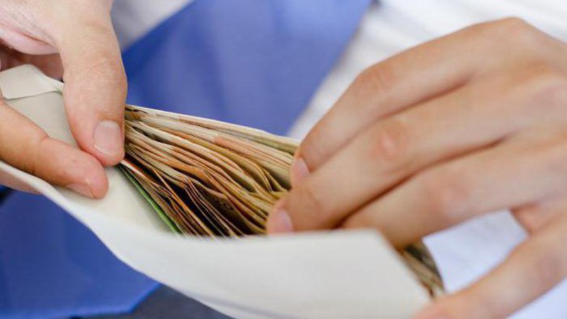 Одна преміювала чоловіка, інша – себе: керівниць навчально-реабілітаційного центру Волині спіймали за корупцію