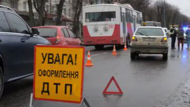 У центрі Луцька – ДТП. ВІДЕО