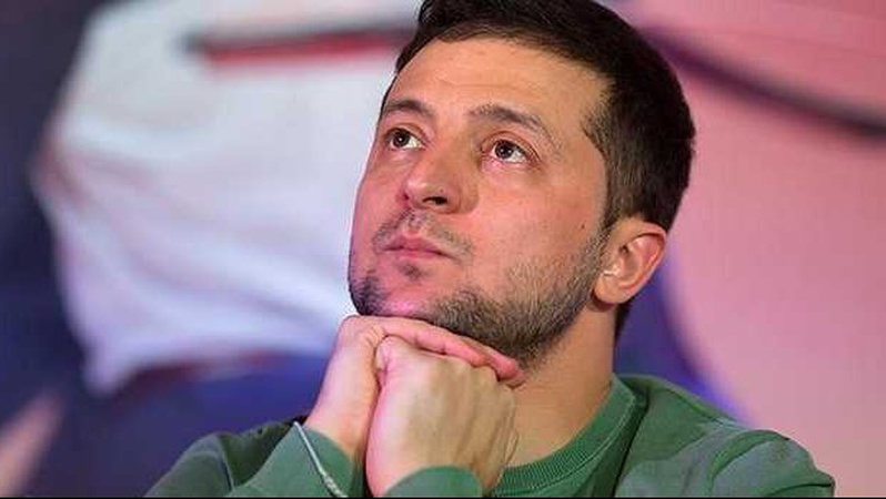 Дуже вразливий: Зеленському заборонили читати Фейсбук, – актор «Кварталу 95»