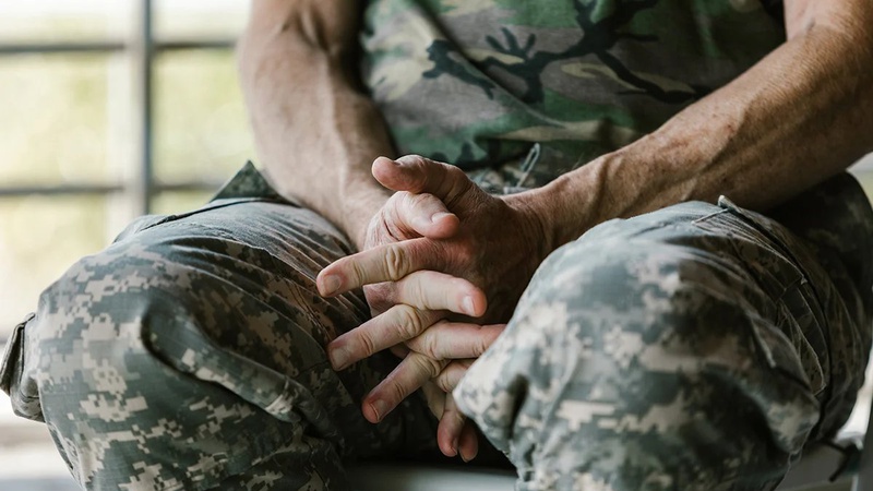 Луцька психологиня дала поради, як спілкуватися з військовими