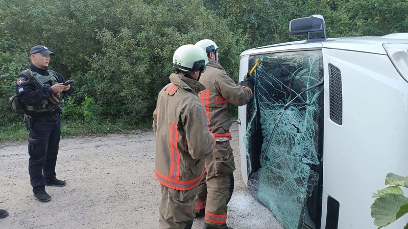 Волинські ДСНС-ники врятували людей, які потрапили в ДТП