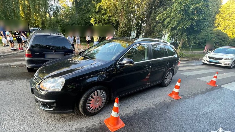 У Луцьку п’яний водій заднім ходом в’їхав у легковик