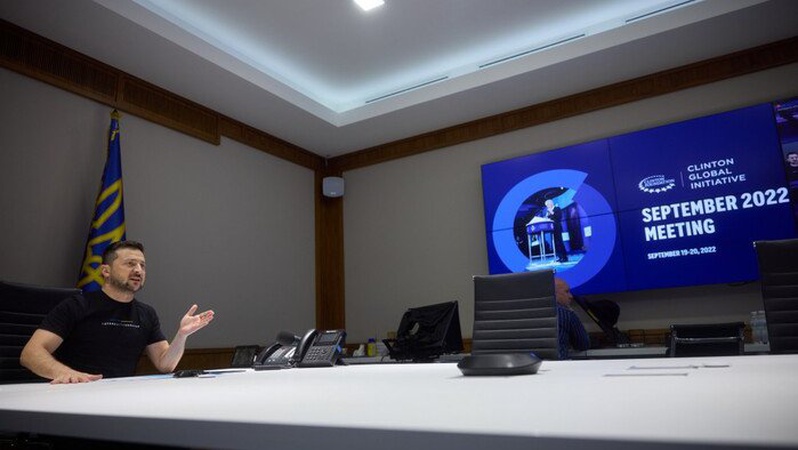 Зеленський поспілкувався з Біллом Клінтоном