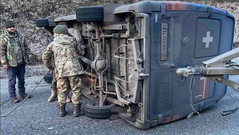Відомий волинський волонтер потрапив в аварію, повертаючись з фронту