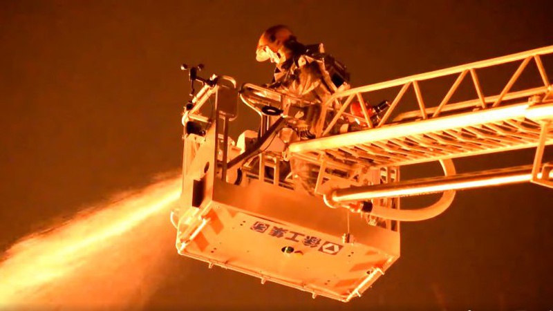 На Рівненщині ліквідували пожежу на нафтобазі. ВІДЕО