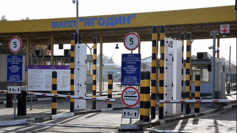 За тиждень еЧергою у пункті пропуску «Ягодин – Дорогуськ» скористалися понад 4500 вантажівок