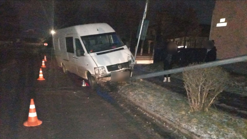 У Ковелі п’яна водійка в’їхала у стовп