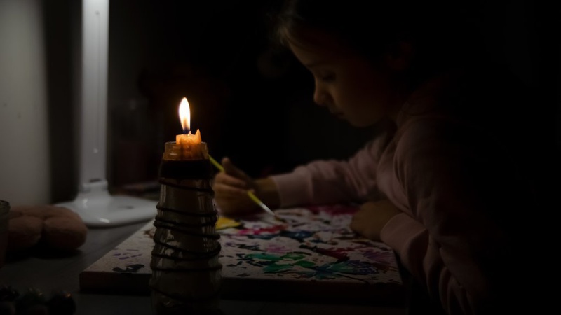 Де і коли на Волині не буде світла 28 січня. ГРАФІКИ