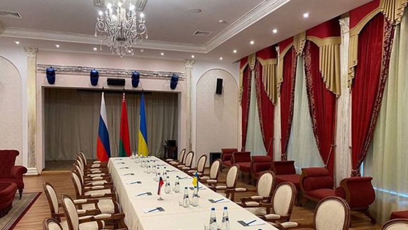 Другий раунд переговорів Росії та України заплановано на сьогодні, 2 березня, – Арестович