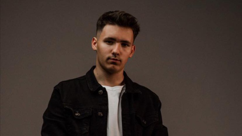 Волинський співак YAKTAK представив свою варіацію пісні «Щедрик»