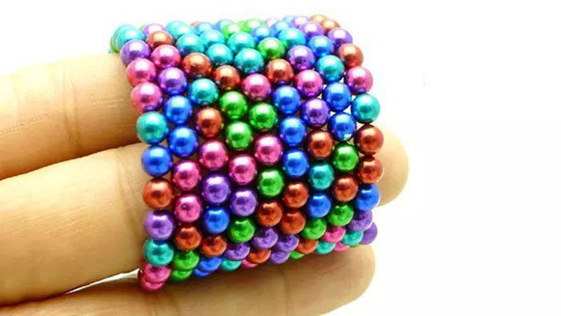 На Волині із сечового міхура двох підлітків дістали 80 магнітних кульок. ВІДЕО