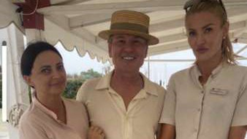 бізнес-тренерка з Луцька похизувалася фото з російським співаком. ФОТО