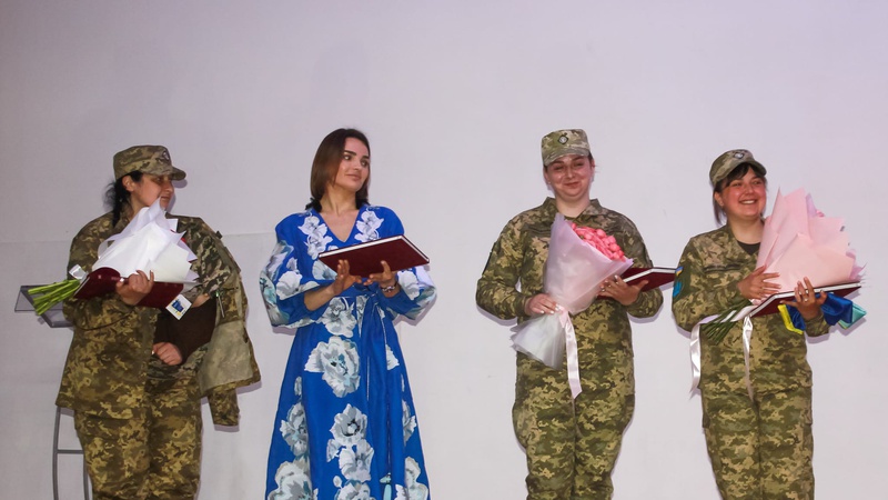 Віськовослужбовиць 14 ОМБР нагородили орденами. ФОТО