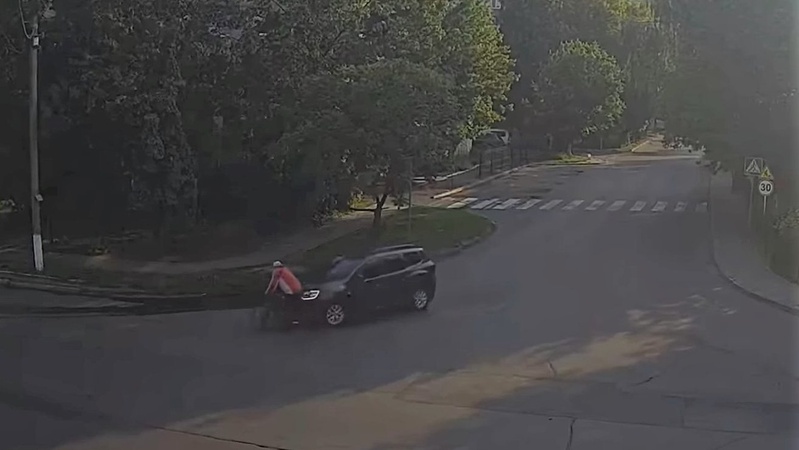 ДТП на перехресті доріг у Луцьку засняли камери відеоспостереження