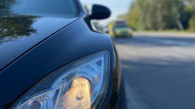 З 1 жовтня водії повинні вмикати ближнє світло фар, – Нацполіція України