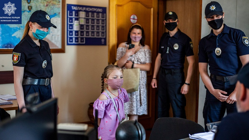 Як маленька лучанка потрапила в управління та на банер патрульної поліції. ФОТО