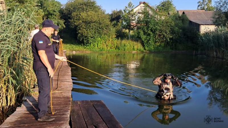 В озері на Волині потонув 23-річний чоловік