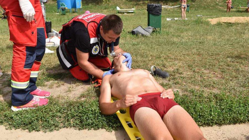 Є небезпека: лучан застерігають від ризикованого пірнання в Стир