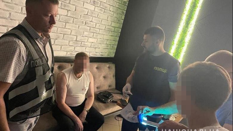 На Волині спіймали посадовця Держспоживслужби на хабарі