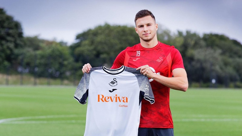 Вихованець луцької «Волині» офіційно перебрався в клуб Чемпіоншипу